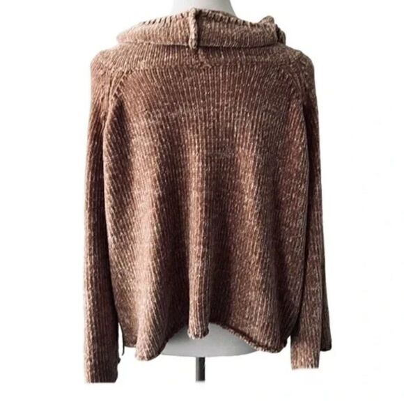 Listicle Crop Cowl Neck Sweater size M - Picture 2 of 5